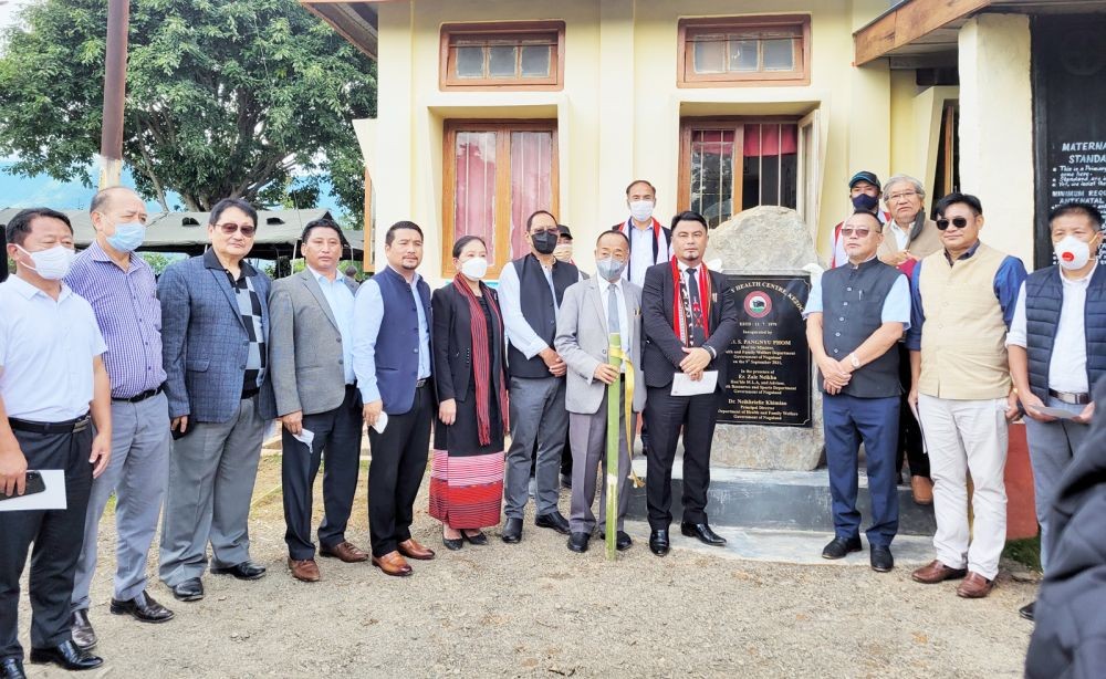 Minister S Pangnyu Phom and others during the inauguration of Community Health Centre at Kezocha on September 9. (Morung Photo)