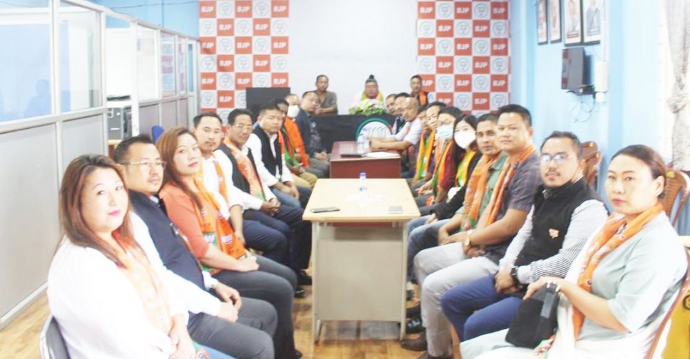 Nagaland State BJP President, Temjen Imna Along with party officials during the meeting on September 23.