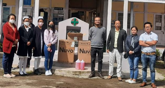 Rotary Club Kohima in the presence of Dr Neisatuo Mero, Dr Ketou Vizo and Thiala Chang along with doctors and nurses, partnering with Rotary Club of Dibrugarh and PDG Nancy Barbee from USA, donated sanitizers, face masks, oximeters and oxygen concentrators to CHC Pfutsero and PHC Khezhakeno under Phek on October 22.