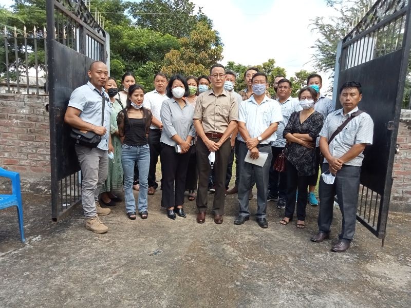 NLEP staff Peren posing for lens with officials from Directorate of Health & Family Welfare. 