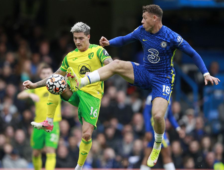 London: Chelsea's Ross Barkley, right, duels for the ball with Norwich City's Mathias Normann during the English Premier League soccer match between Chelsea and Norwich City at Stamford Bridge Stadium in London, Saturday, Oct. 23, 2021.  AP/PTI