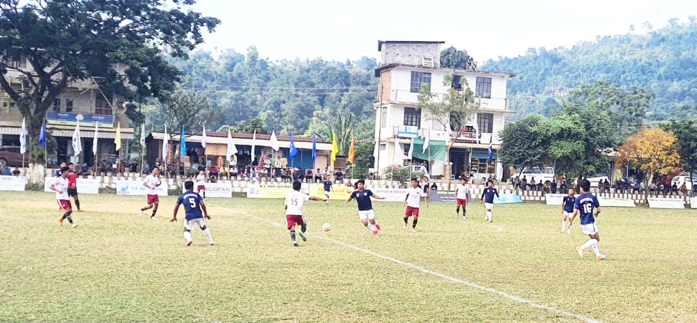 Players in action during the match between Sovima Village YO (Blue) vs Urra Village YO (White).