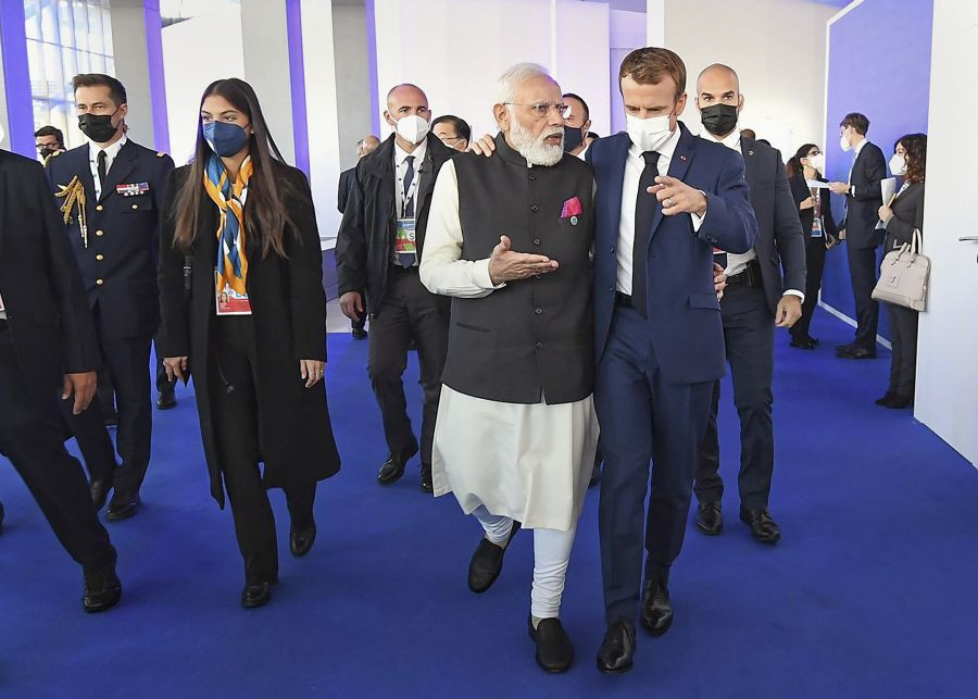 Rome: Prime Minister Narendra Modi with France President Emmanuel Macron at the G20 Italy Summit in Rome, Saturday, Oct. 30, 2021. (PTI Photo)