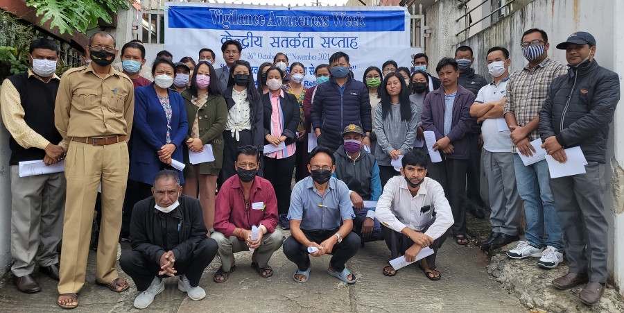 Superintendent of Posts, Nagaland Division Razuzakie Phinyo with others during the observance of vigilance awareness week 2021 on October 26. (Morung Photo)