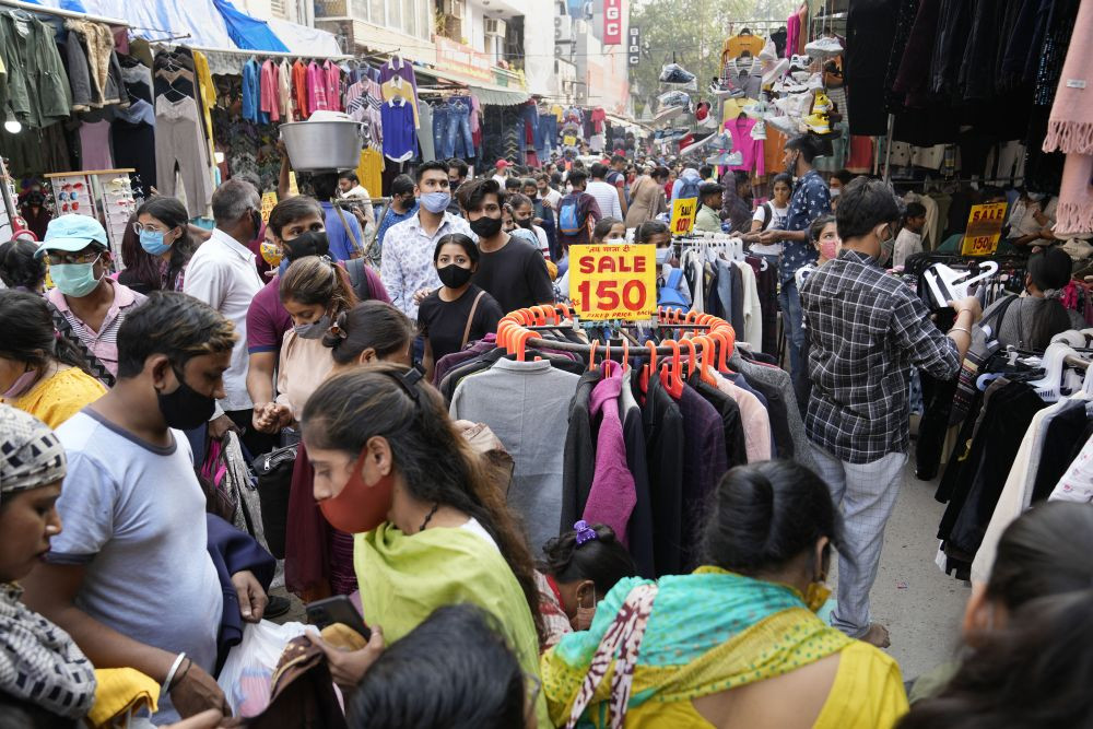 New Delhi: People shop for the Diwali festival at the Sarojini Nagar market, in New Delhi, Friday, Oct. 29, 2021. (PTI Photo/Vijay Verma)