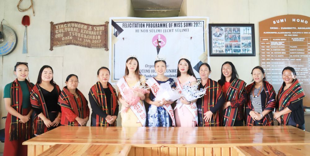 A felicitation programme for Miss Sumi winners, 1st and 2nd runners-up was conducted at Sumi Hoho Ki by Sumi Totimi Hoho. (Photo Courtesy:STH)