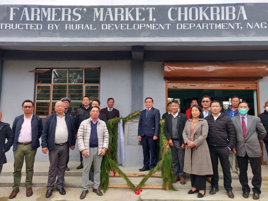 Neposo Theluo, IAS, Commissioner & Secretary, RD inaugurated the Farmers’ Market cum Rural Resource & Training Centre (RRTC) building at Chokriba on December 4.