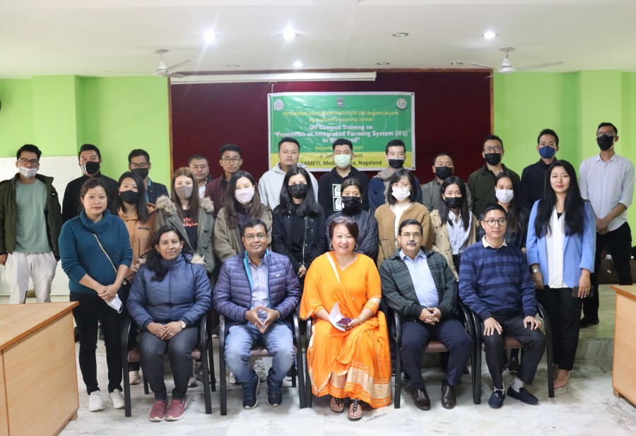 Dr Watimongla Jamir, Director SAMETI & Principal IETC along with officials from EEI-NER Jorhat, Assam and Deputy Project Directors’ SAMETI during the off-campus training programme organised from December 7-10 in Medziphema