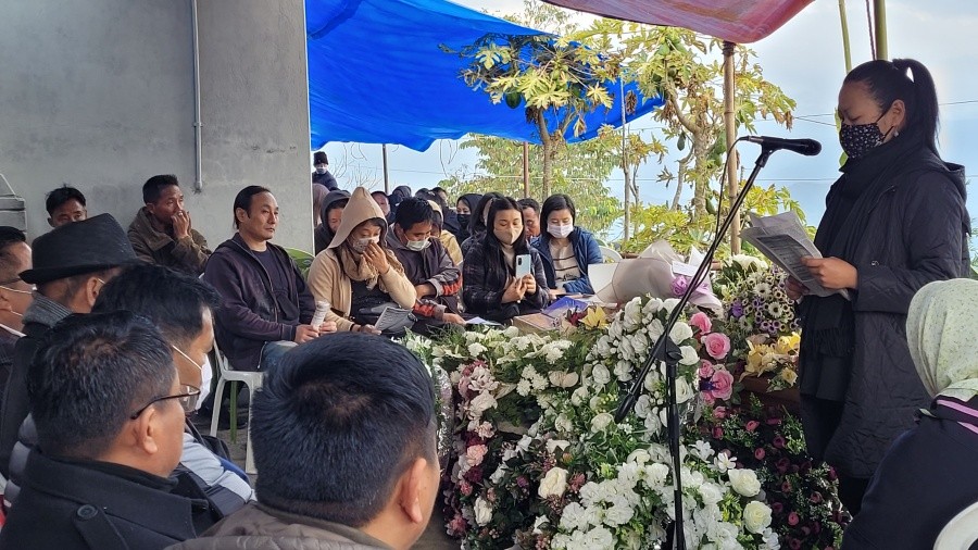 KPC President Alice Yhoshu speaking at the funeral service of late Rüülhoutuonuo Theünuo in Rüsoma village on January 20.