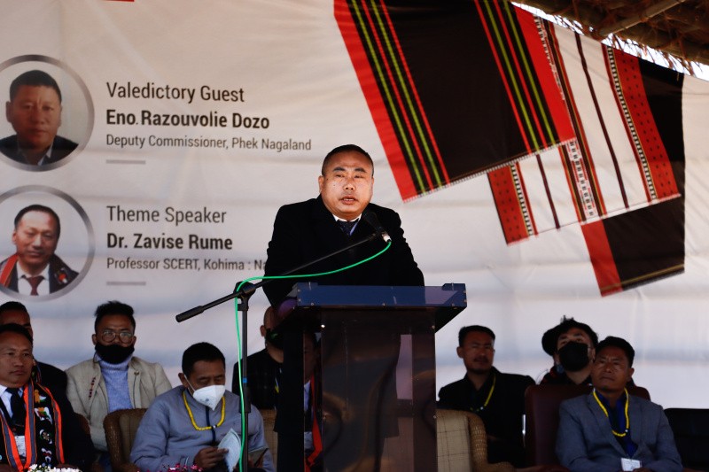 Neiba Kronu speaking at the cultural session of CSU platinum jubilee on February 16 at Phek town. (Morung Photo)
