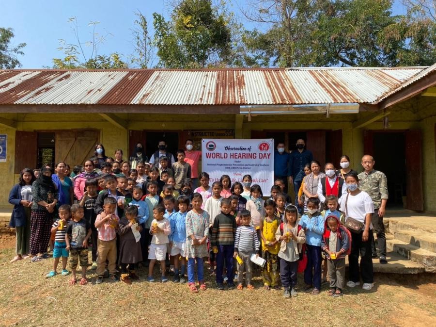 Faculty and students of GPS Sector C, Jalukie town after check up (Photo Courtesy: CMO office Peren)