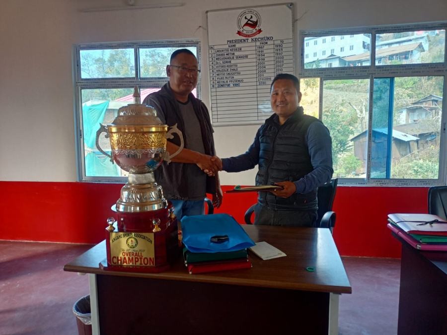 NASA outgoing president Vinolie Medom handing over charge to new president Neisavotuo Whuorie.