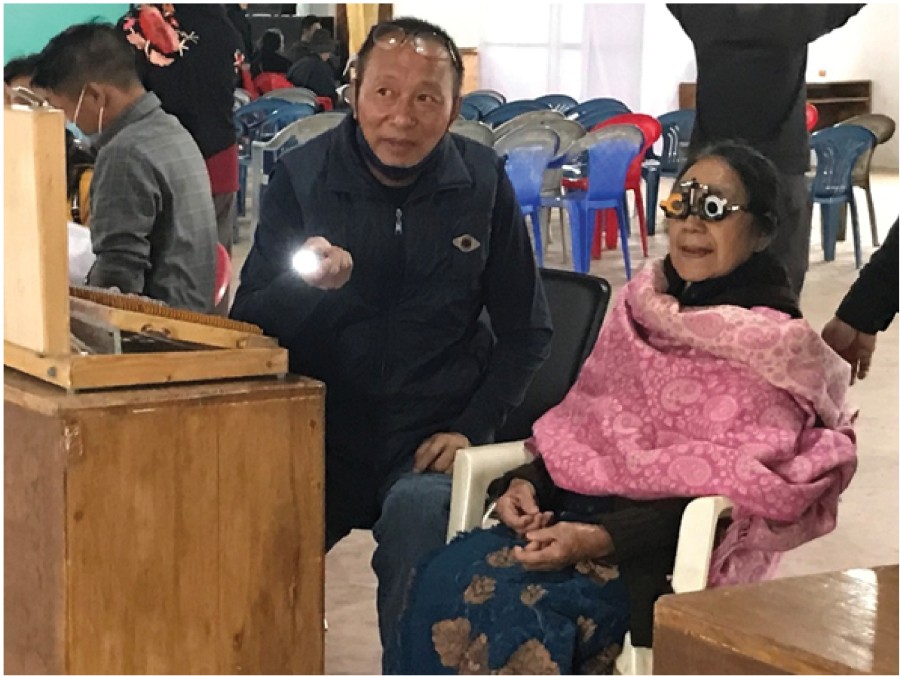 As part of its holistic ministry, Phom Baptist Christian Association (PBCA) in collaboration with Dr Obangjungla, CMO, Longleng District Hospital and Dr I Longrizung Trust organized three-day free medical camp from May 4 to 6, 2022 at PBCA Mission Centre Nyengchingkong, Longleng. “Organizing such a programme is a sacred mission of PBCA. The objective is to reach the less privileged people who are not able to access proper health care services due to financial constraints,” PBCA stated. Patients were provided free check-ups and medicines. Altogether, 650 patients registered eye screening camp.