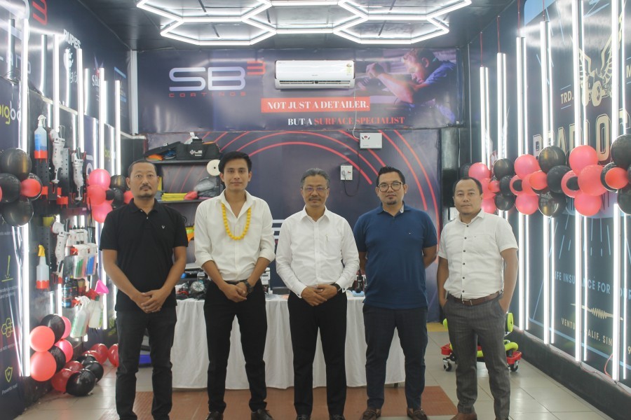 Lanchung Pamei (2nd from L), along with Mongkum Jamir (center) and other invitees during the launching day at Walford Road, Dimapur on May 20. (Morung Photo)