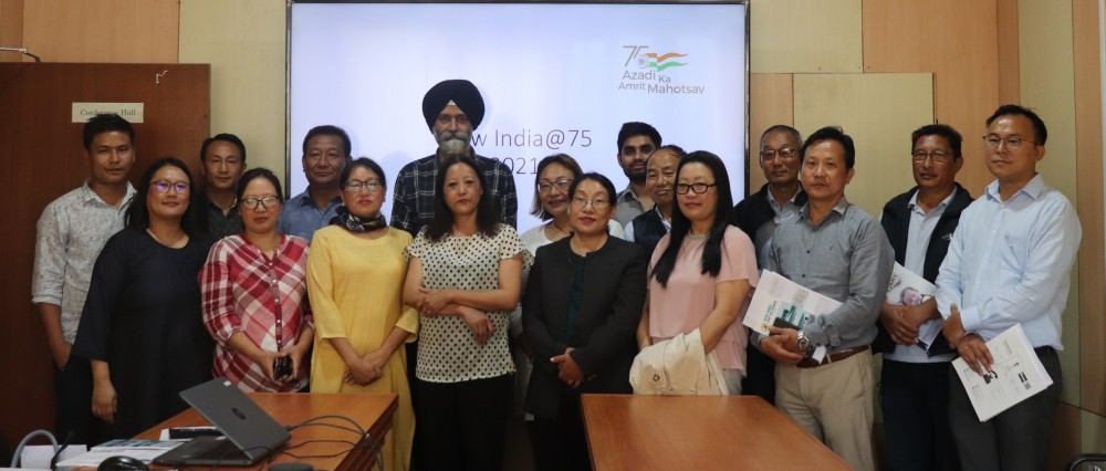 The State Level Committee members along with the NSACS Chairperson and Principal Secretary, Health & Family Welfare Amardeep S Bhatia on June 3.