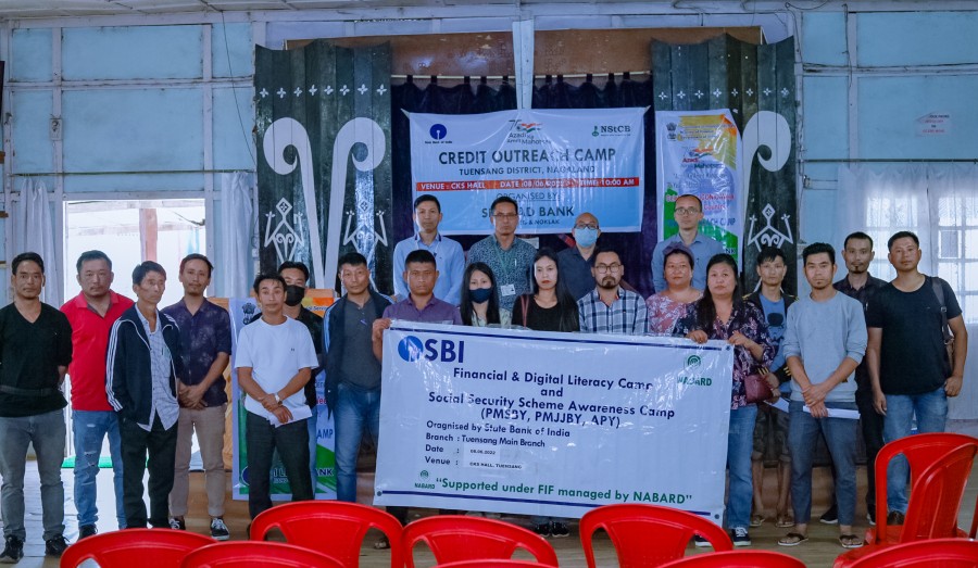 Officials and participants during the credit outreach camp organized by SBI Tuensang and Noklak CKS Hall in Tuensang on June 8. (Morung Photo)