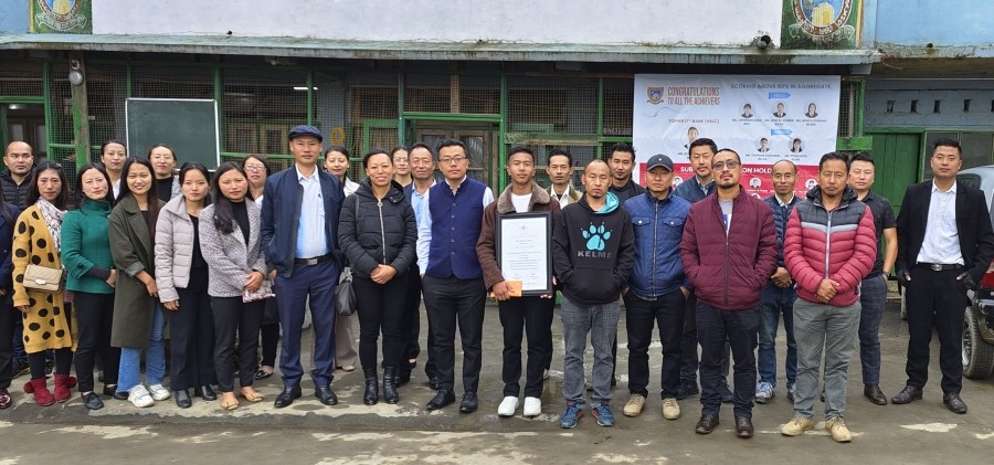 Kalos Society, Pfütsero Town organized a felicitation programme for Keweko Mero of Tewelhi Medo Tyrannus Higher Secondary School, Pfütsero who ranked top 17 in the High School Leaving Certificate examination 2022. The felicitation ceremony was conducted in the presence of Dr Riku Khutsoh, EAC, Pfütsero and family members of Lt Ngunyi-u Medo, proprietor TMTHSS and students of TMTHSS. Dr Riku urged Keweko Mero to move ahead and achieve more. Dr Riku also encouraged the younger students to be the next Keweko Mero and bring laurels to Pfütsero Town and the school.