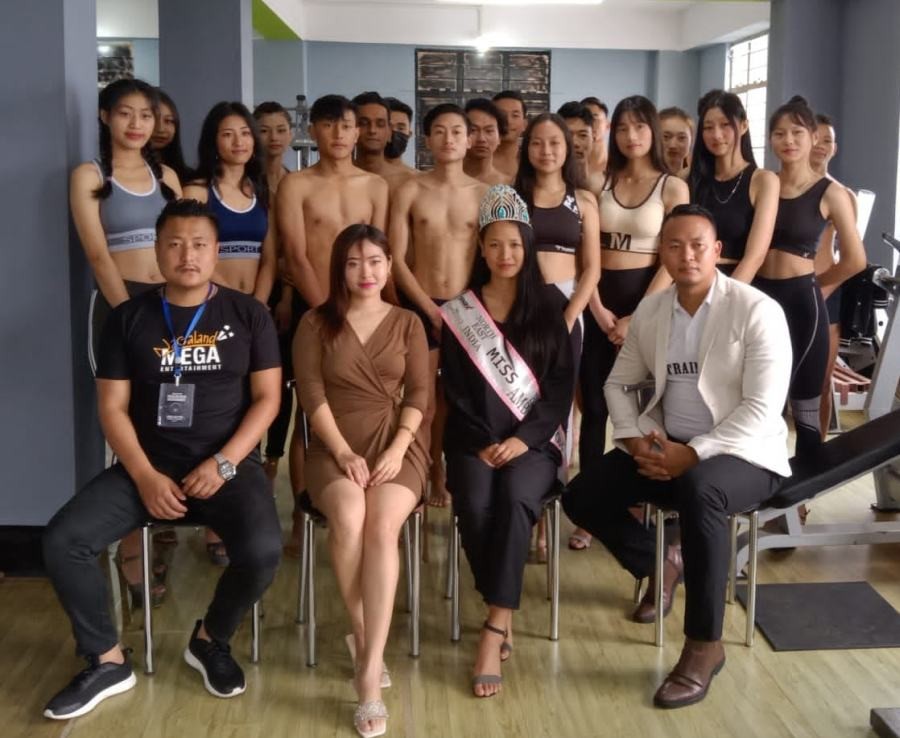 Contestants of Nagaland Mr & Miss Mega Mega Model Hunt 2022  with jury members and organizer.