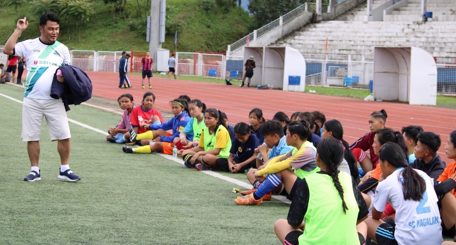 Nagaland’s Youth Resources & Sports Advisor Er Zale Neikha interacts with Nagaland girl’s football team recently at Indira Gandhi Stadium Kohima. Nagaland girl’s football team will be participating at the Junior (U-17) Women’s National Football Championship (NFC) at Guwahati on June 22.
