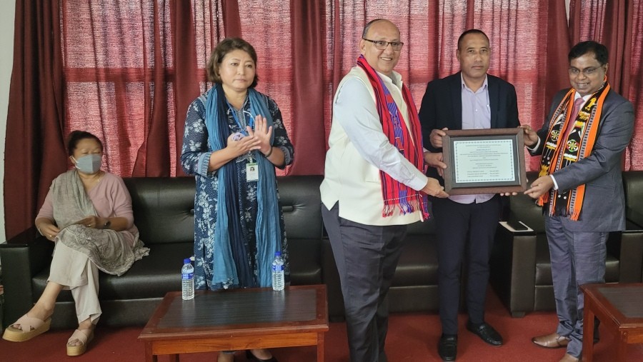 Officials of JK Trust, NABARD with Medo Yhokha during the formal announcement of ‘Employment linked skill training programme on tailoring’ to Government Polytechnic Kohima on August 21. (Morung Photo)