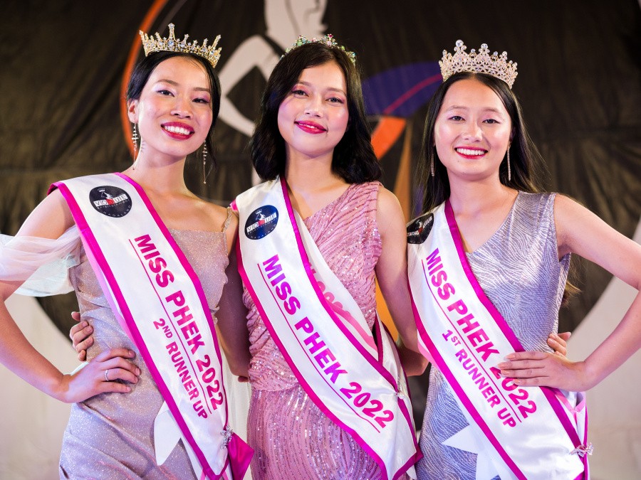 Miss Phek 2022 Kenei Ritse with 1st and 2nd runner- up