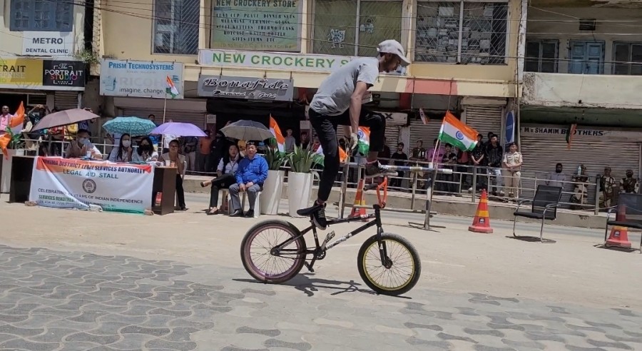 Cyclist display skills at “Open Street Campaign” in Kohima on August 15. (Morung Photo)
