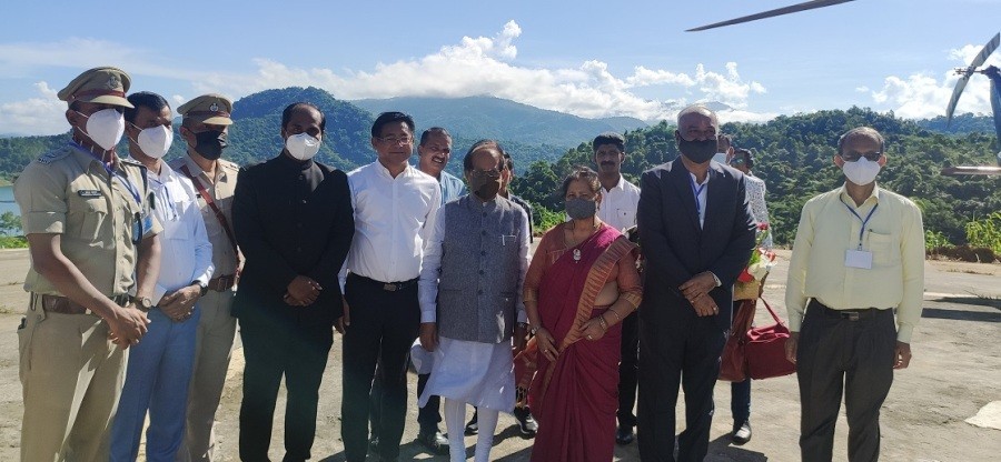 Governor of Nagaland, Prof Jagdish Mukhi with others during the civic reception at Doyang helipad on August 24. (DIPR Photo)