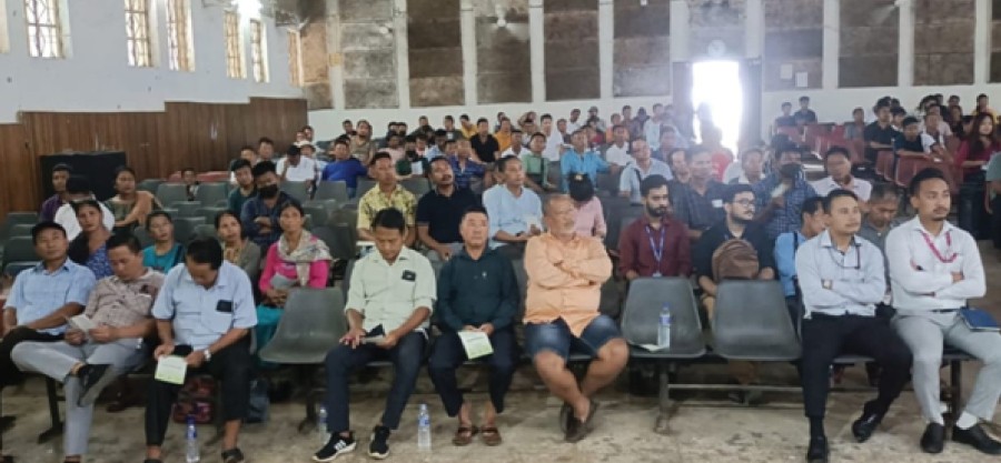 Lead Bank Office, SBI, Dimapur in collaboration with District Agriculture Office, Dimapur conducted Credit Outreach programme for saturation of KCC loans to eligible PM Kisan beneficiaries at Town Hall, Dimapur on September 24. U Dinesh Shanbhag, Deputy General Manager (SLBC), SBI, LHO, Guwahati, Mhao Lotha, District Agriculture Officer, Dimapur and  Bodevi Shuyia, District Agriculture Officer, Chümoukedima along with bank officials of Canara, NStCB, Axis, Federal, NESFB participated in the programme. Around 230 participants from 42 villages under Dimapur, Chümoukedima and Niuland districts were present and around 500 KCC loan application forms were distributed.