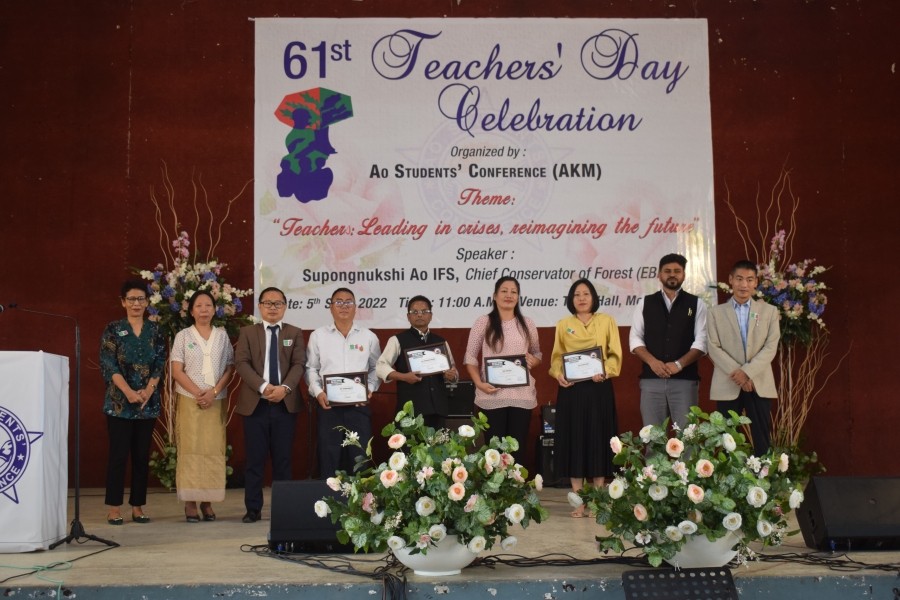 District Teacher’s Award recipients with officials and others during the 61st Teachers’ Day celebration at Town Hall, Mokokchung on September 5. (Morung Photo) 