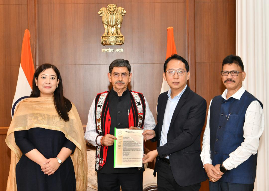 North East India Welfare Association Chennai met the Governor of Tamil Nadu, RN Ravi at Raj Bhavan, Chennai on October 15. (Photo Courtesy: NEIWAC)