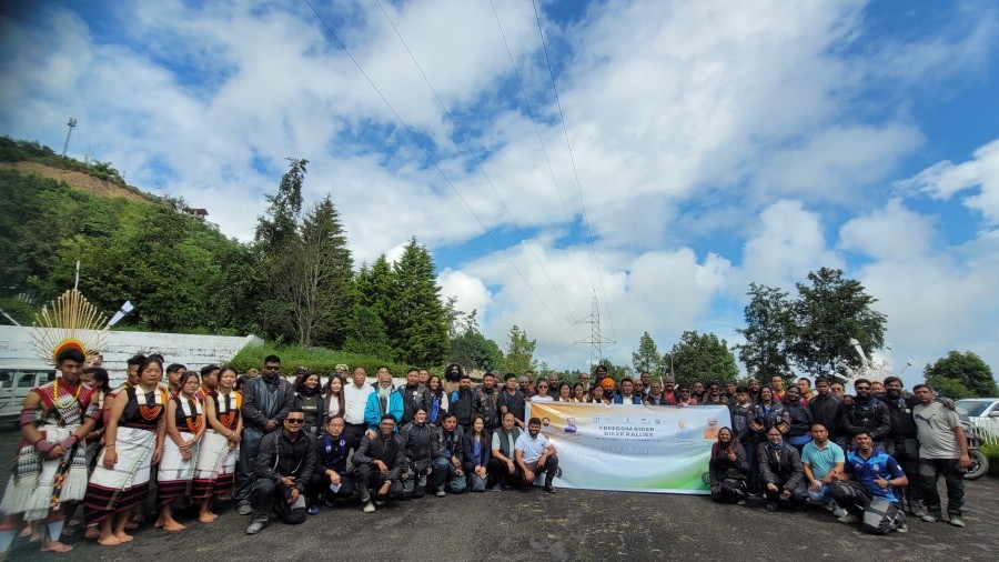 Er Zale Neikha and others during the flagging off of Freedom Rider bikers rally for Imphal in Kisama near Kohima on October 9. (Morung Photo)