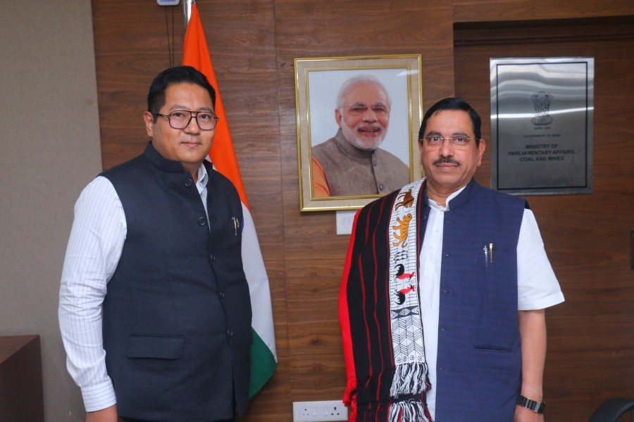 Sharingain Longkumer, Speaker, Nagaland Legislative Assembly called on the Union Minister for Parliamentary Affairs, Coal & Mining, Pralad Joshi in New Delhi on October 12. The Speaker expressed his thankfulness to the Union Minister for the support extended in the implementation of the National E-Vidhan Application Project in the NLA Secretariat. The Union Minister appreciated the hard work and commitment shown by the NLA Secretariat for the early implementation of the Project and congratulated the Speaker for being the first in the Country to operationalise the E-Vidhan Project in the Assembly Secretariat.