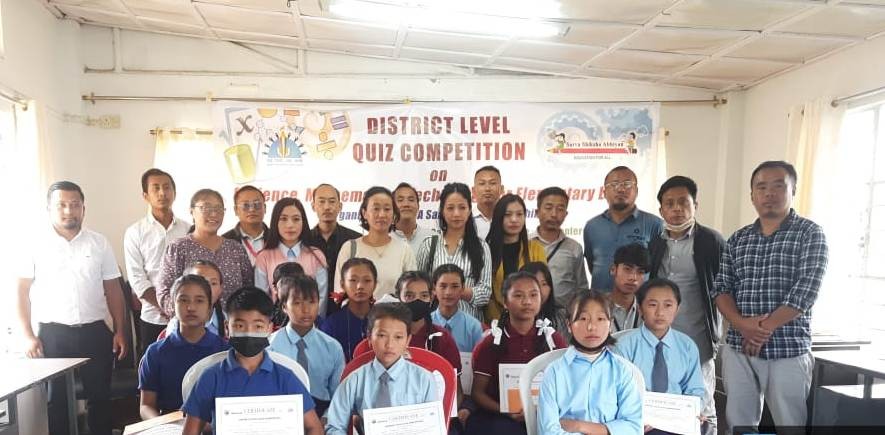 Winners of Quiz competition with officials
