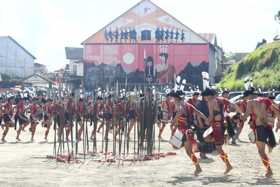 A cultural troupe during the Ahuna cum Mini Hornbill festival celebration held at Local ground, Zunheboto on November 12. (DIPR Photo)