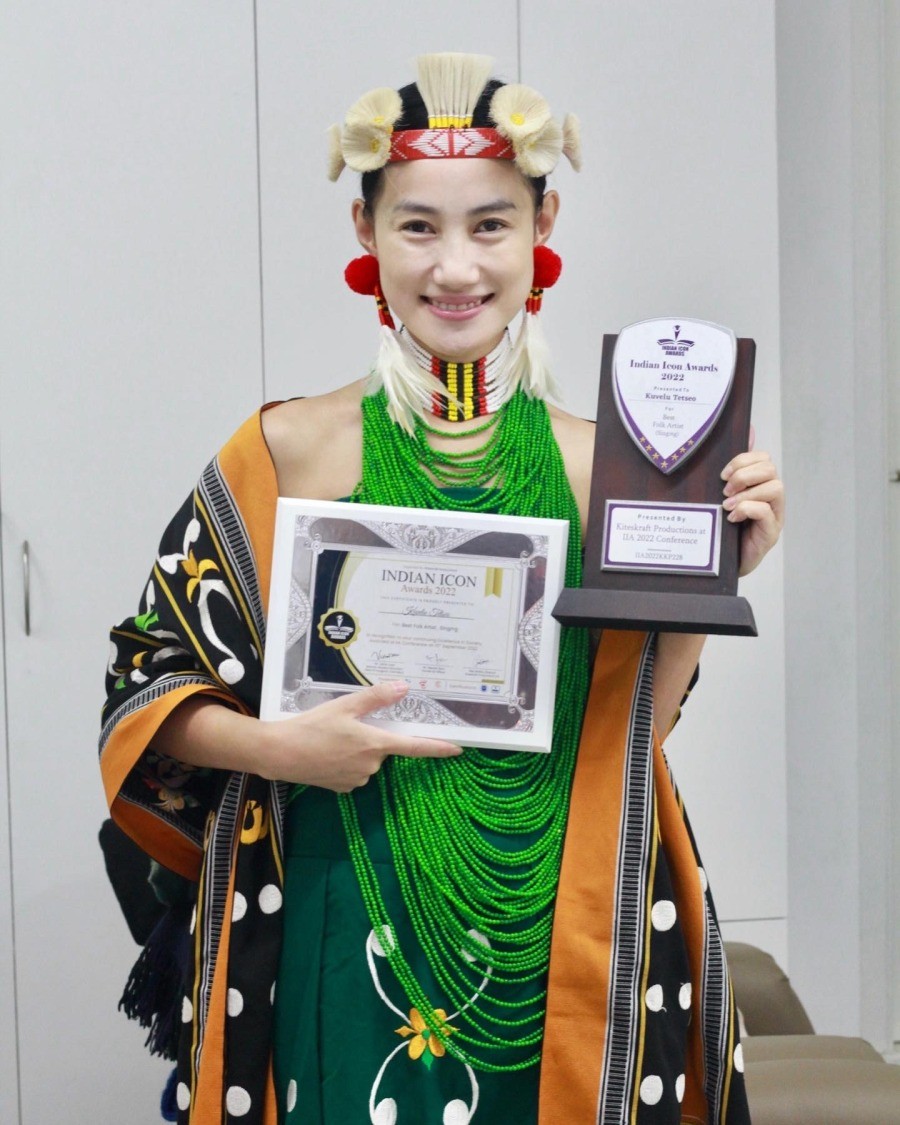 Kuvelu Tetseo of Tetseo Sisters has been honoured with the Indian Icon Awards 2022 for Best Folk Artist in Singing Category at IIA Conference recently. The Indian Icon Awards is a prestigious acknowledgment of Excellence and aims to uplift the different Sector such as Education, Hospitality, Business, Entertainment, Culture, Social Service and many more. Organised by Ludhiana based KitesKraft Production, the Award is in its second Edition and 150 individuals across the country from different fields were awarded for continuing Excellence and Contribution to Society.