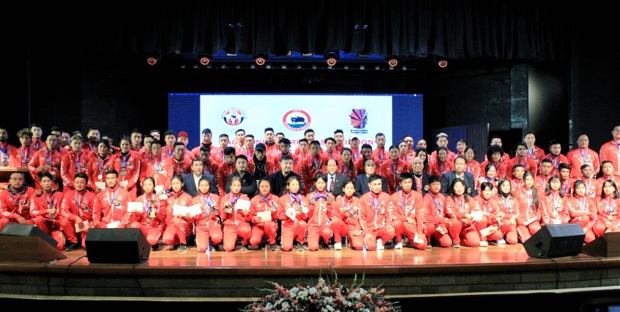 Nagaland Chief Minister Neiphiu Rio and others with medal winners. (Morung Photo)