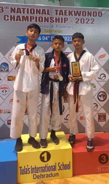Two students from Hollotoli bagged 3 Gold and 1 Bronze medals in the 13th National Taekwondo Championship held at Maharana Pratap College, Dehradun. The students were Metsatti Nillo Kath: 2 Gold medals (Under 62kg); and Destiny Dilbung: 1 Gold and 1 Bronze medal (Under 53kg). Altogether, 17 states took part in the Championship.