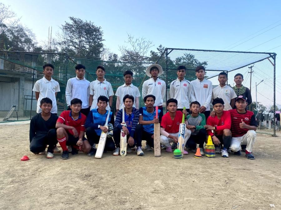 Participants of U- 14 and U- 19 cricket coaching camp.