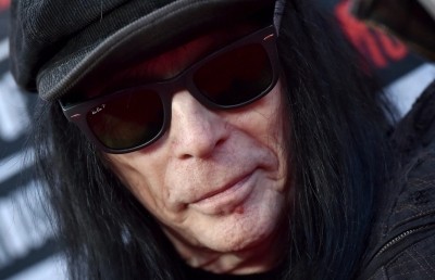 Mick Mars on Motley Crue lawsuits: 'Can't believe they're pulling this crap'
