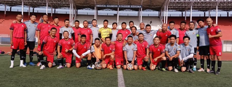 Players of Orient FC and Gethemgo on June 2