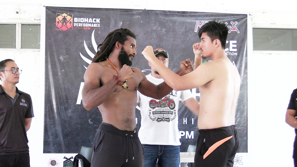 Musa Conteh of American Top Team faces off against up-and-coming Naga lad, Tovi Sema during the face-off for the Apex Combat Championship (ACC) at Premier Lodge Chümoukedima on September 29. (Morung Photo)