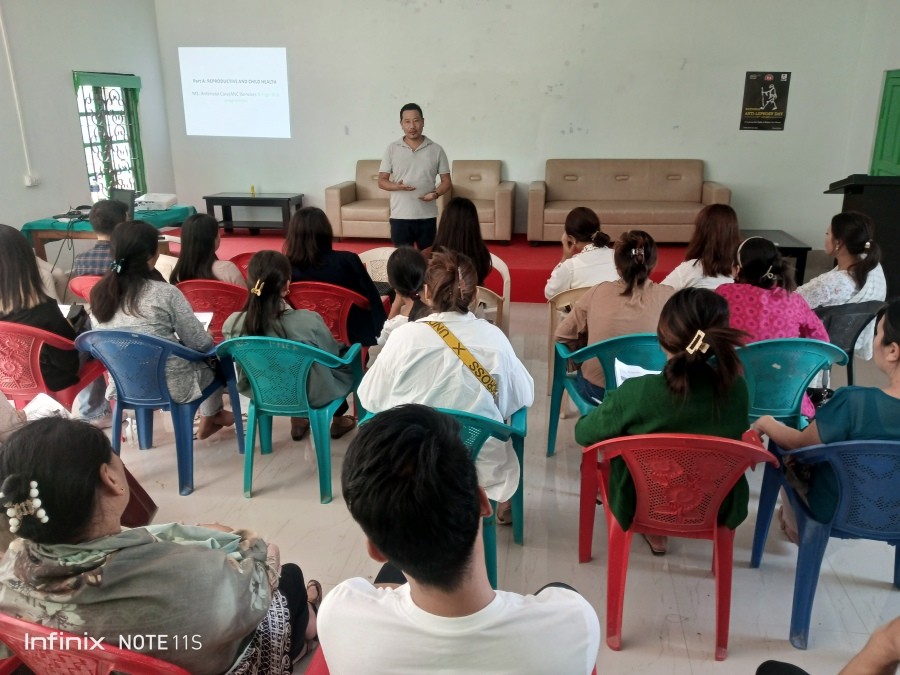 Sedeu Rupreo, DPM, NHM orienting the participants.