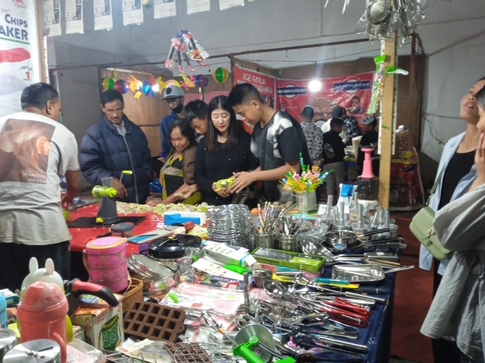 Visitors throng the ongoing Phek Trade Fair 2023 at Phek Town Hall. The Fair will continue till October 21. The Fair is organized by Northeast Trade Fair Society in association with Chakhesang Students’ Union.