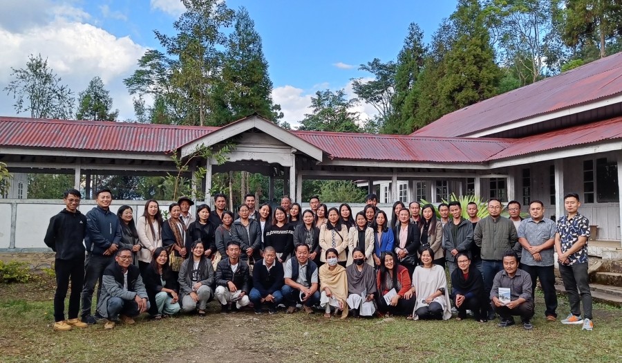 Dignitaries with participants at Chizami.