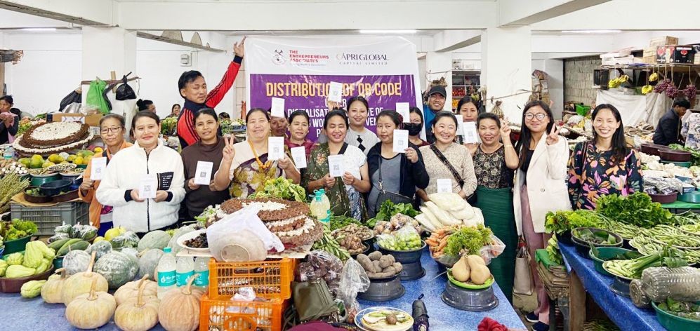 tEA team with women street vendors on November 1 in Kohima.