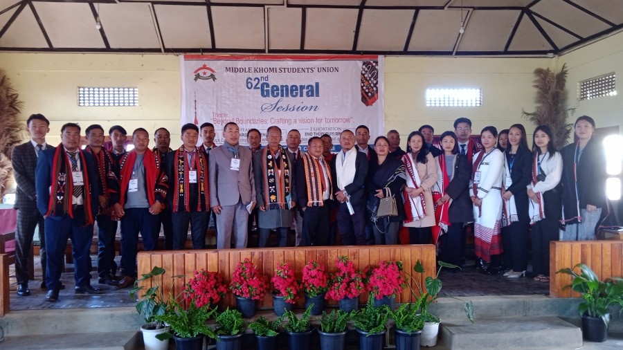 Officials and others during the Middle Khomi Students’ 62nd general session held on December 28 and 29.