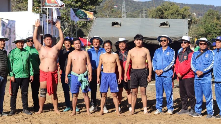 Thepfüchütuo Khrodi emerges champion title in Naga wrestling event at the 25 years anniversary celebration of Tsiesema Basa Village Youth & Sports Organization (TBVYSO) on December 29 at Tsiesema Basa playground in Kohima district. Kezhangulie Khrabvü, Menuovizo Chietsü and Kevipralie Khrodi stood 2nd, 3rd and 4th position respectively.