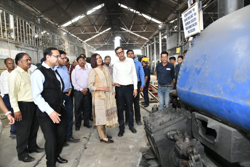 Railway Board Chairperson visits Darjeeling Himalayan Railway - Vimarsana News