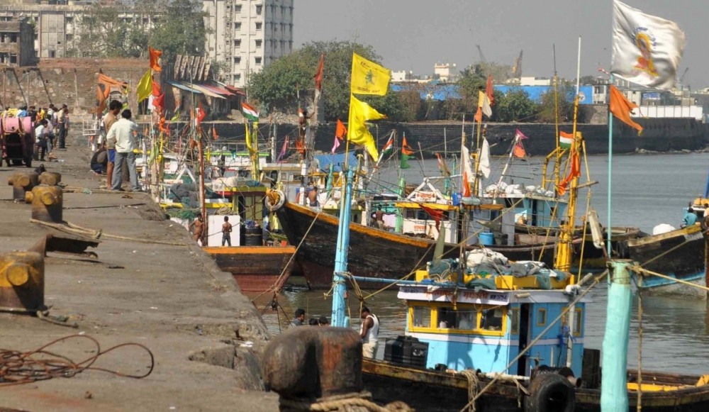 Navy sounds alert in Mumbai coastal area, asks fishermen to stop fishing in sensitive areas. (Photo: IANS)