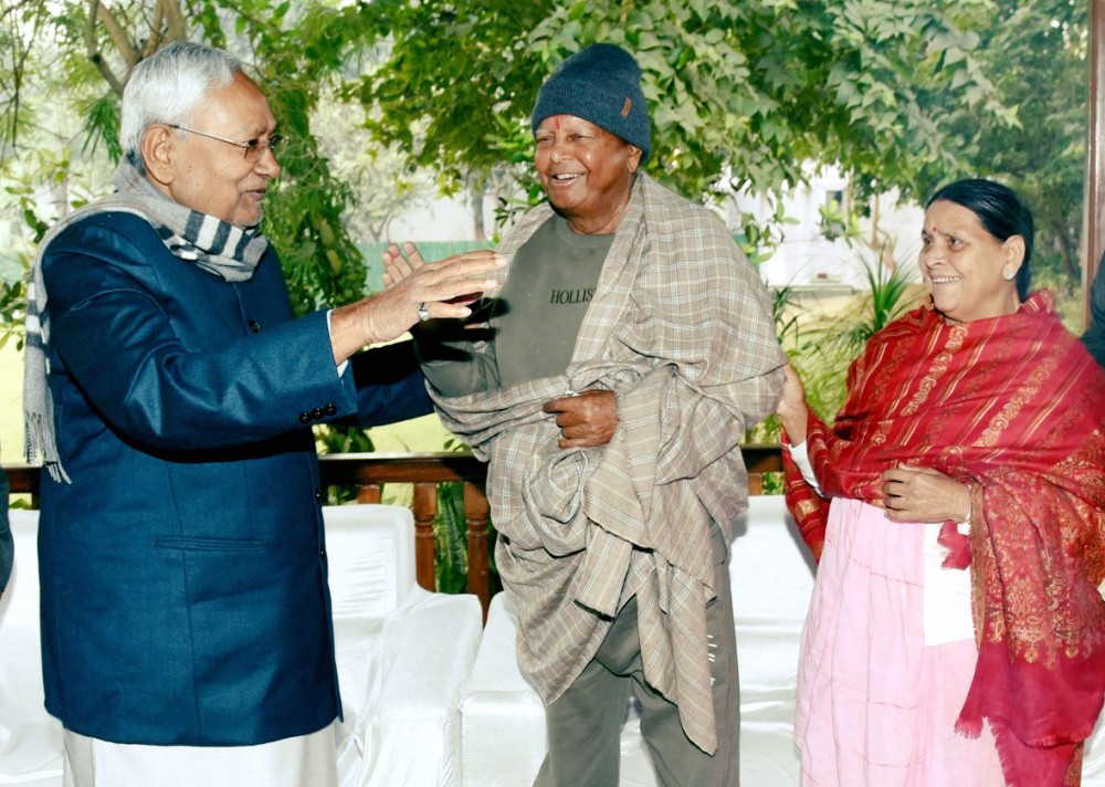 Bihar Chief Minister Nitish Kumar meets RJD president Lalu Yadav on the occasion of Makar Sankranti at the latter's residence in Patna on Monday, Jan 15, 2024. (Photo: IANS)